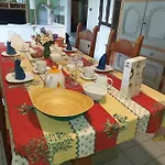 Les Bernus 住宿加早餐酒店 Monfaucon (Dordogne)