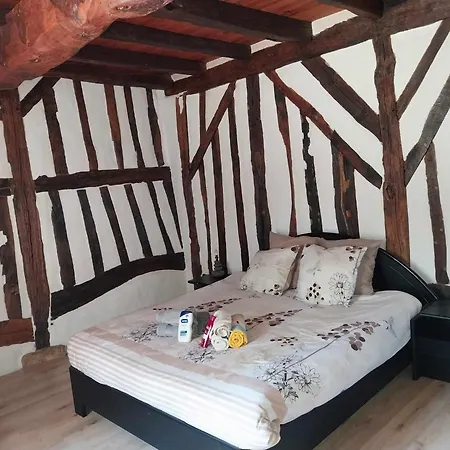 Les Bernus Bed & Breakfast Monfaucon (Dordogne)