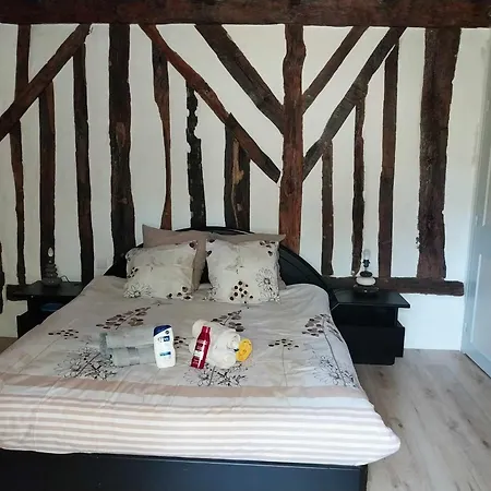 Les Bernus Bed & Breakfast Monfaucon (Dordogne)