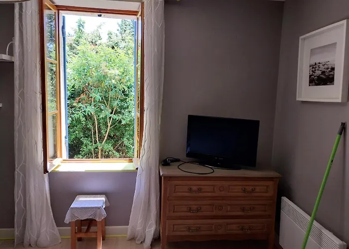 住宿加早餐酒店 Les Bernus *