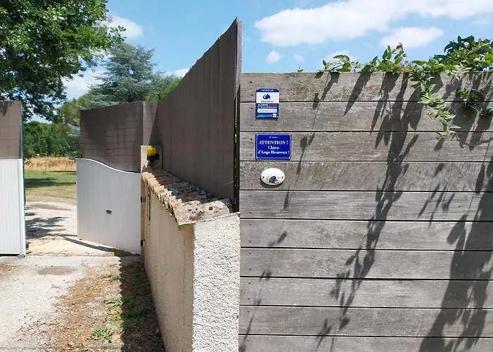 Les Bernus 住宿加早餐酒店 *