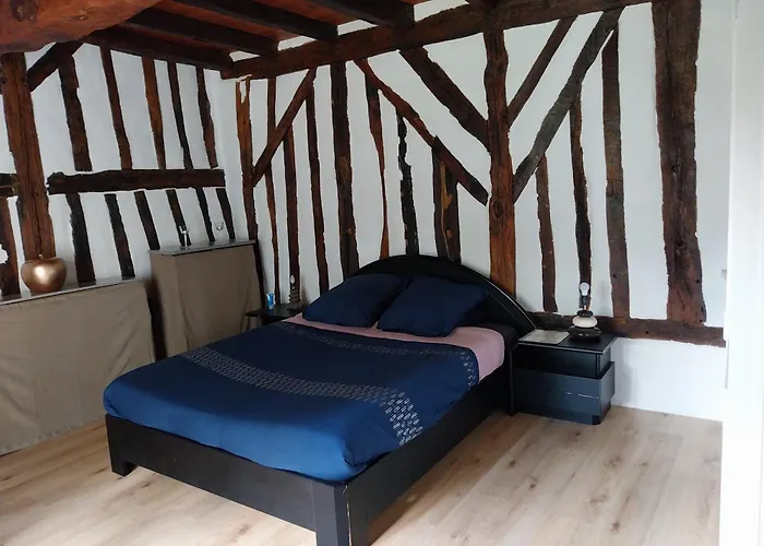 Les Bernus 住宿加早餐酒店 Monfaucon (Dordogne)